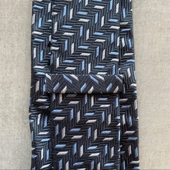 Giorgio Armani RECENT Skinny Silk Tie - Picture 6 of 6